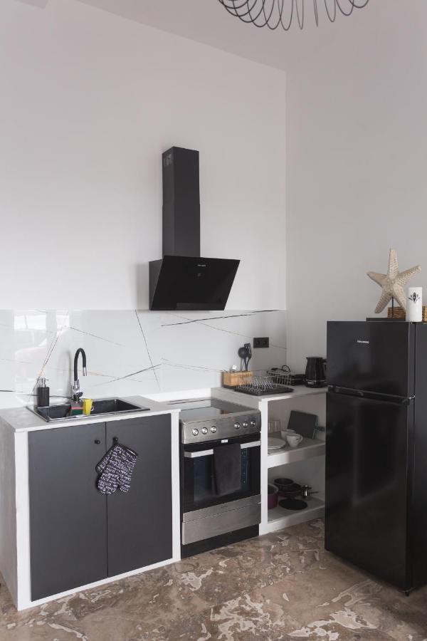 K Studios Kalamata Bagian luar foto