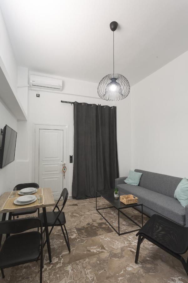 K Studios Kalamata Bagian luar foto