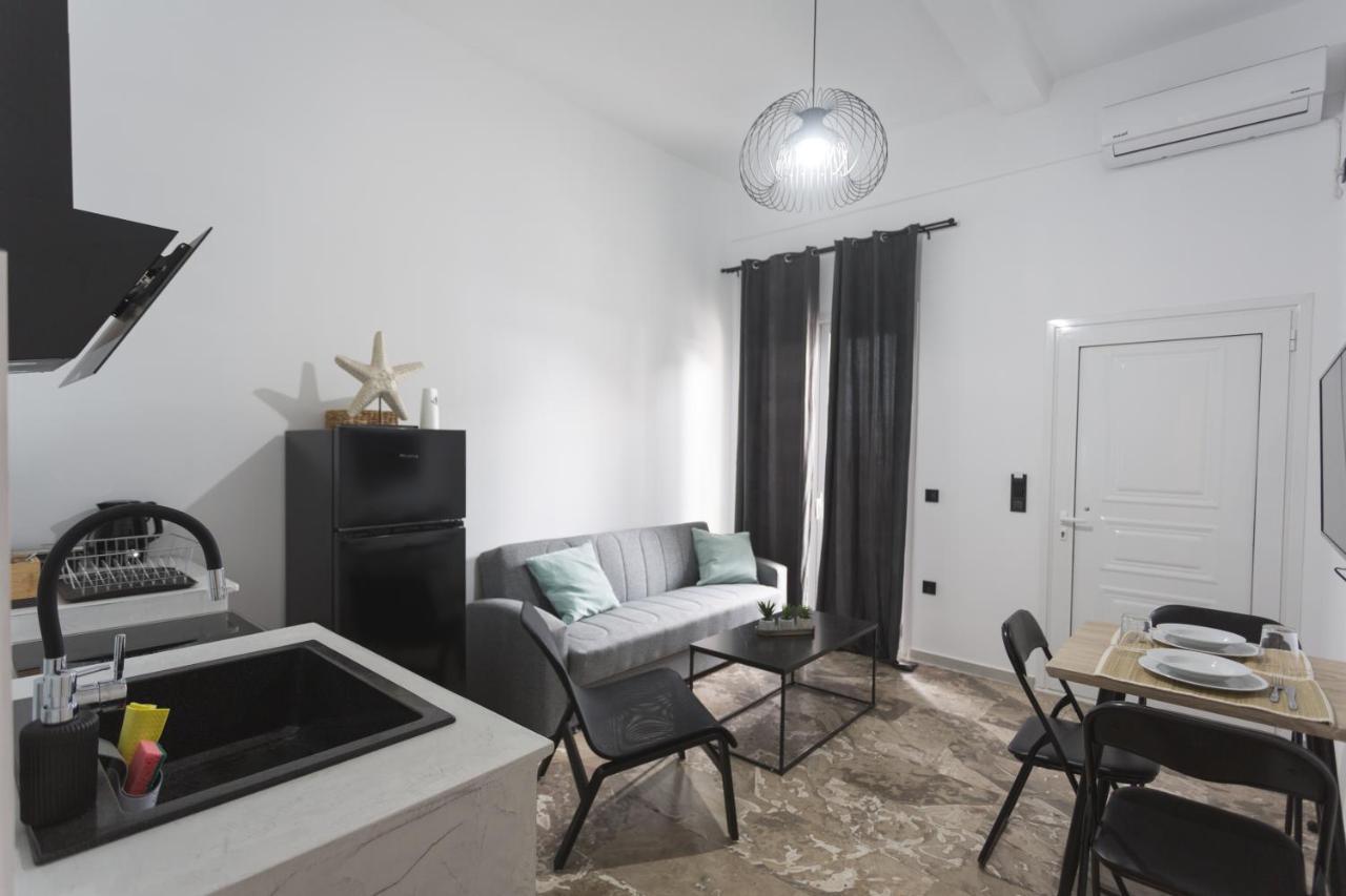 K Studios Kalamata Bagian luar foto